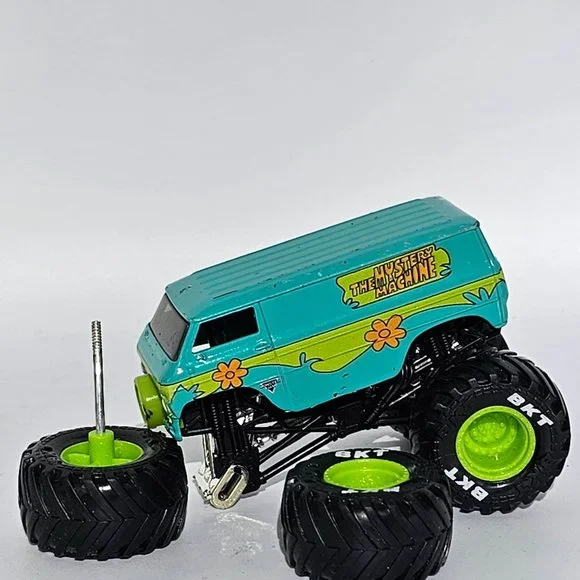 Lot of  Preowned  MONSTER TRUCKS. Backwards ROB, AfterShock, Bigfoot, Sunuva Dig - Picture 10 of 12